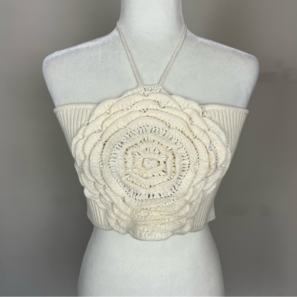 NWT ANTHROPOLOGIE FLAT WHITE KNIT FLORAL CROPPED HALTER TOP SIZE LARGE - Picture 4 of 15